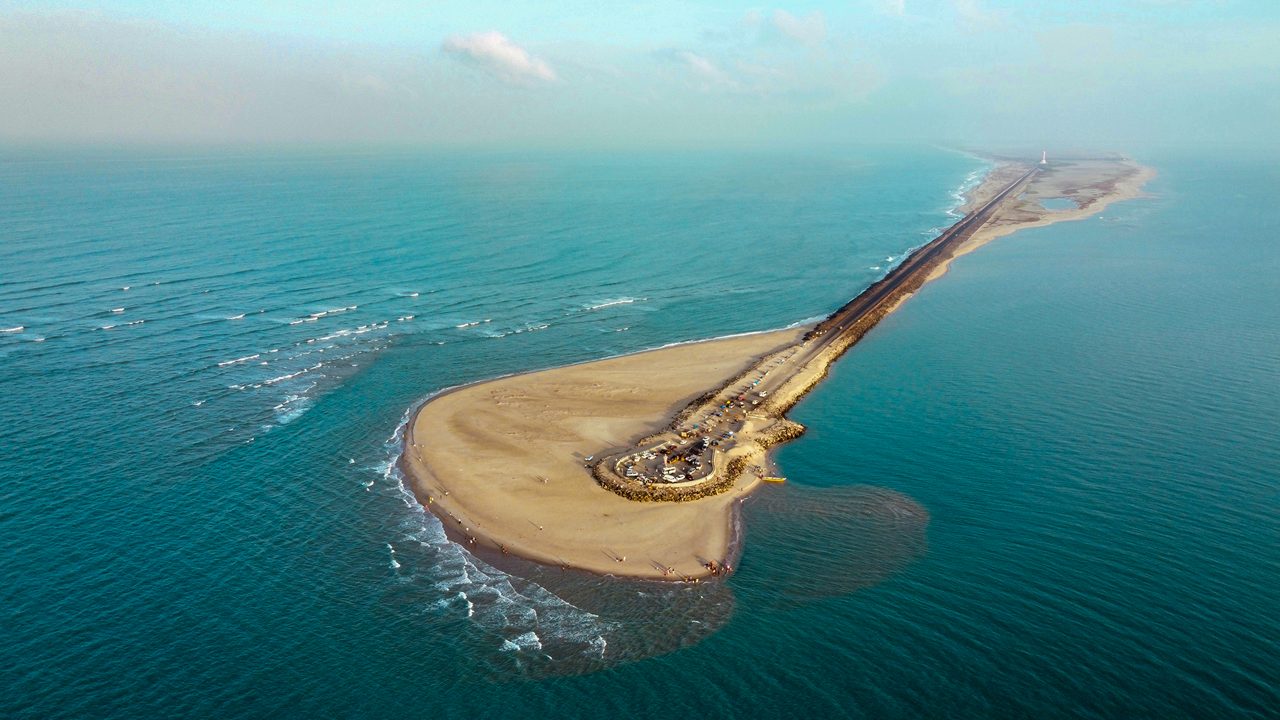 last-land-of-india-2-rameswaram-tamilnadu-hero-1 (1).jpg